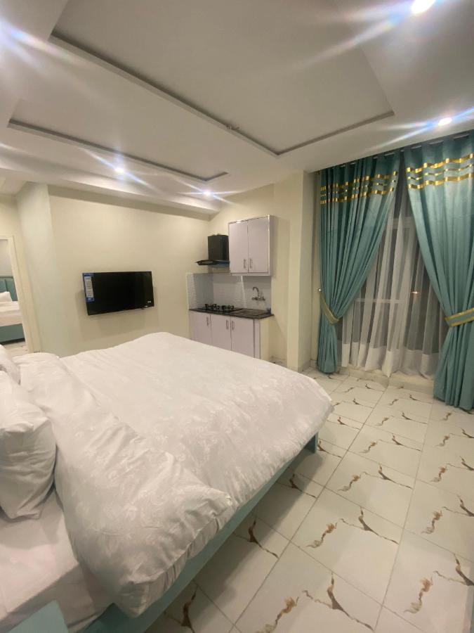Luxe Suites Bahria Town 라호르 외부 사진