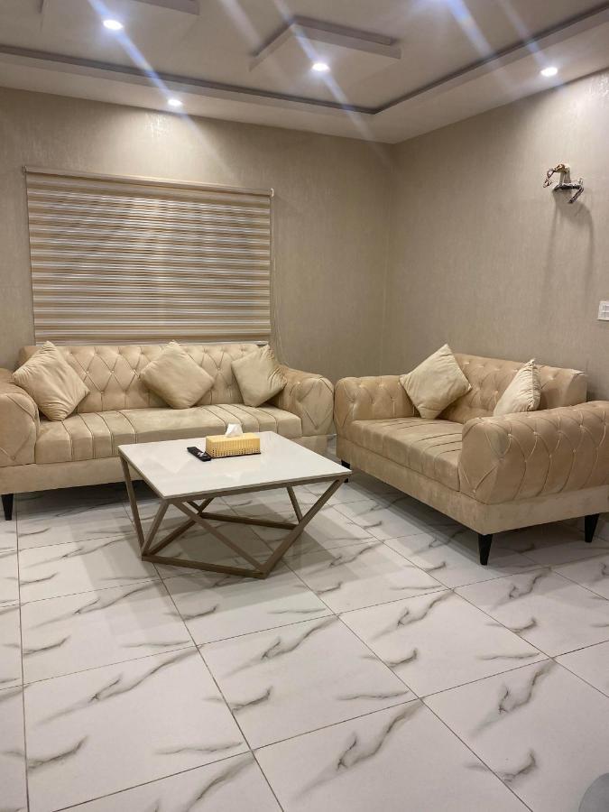 Luxe Suites Bahria Town 라호르 외부 사진