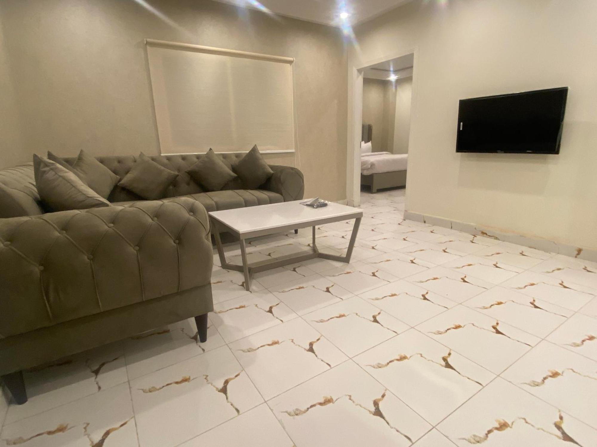 Luxe Suites Bahria Town 라호르 외부 사진