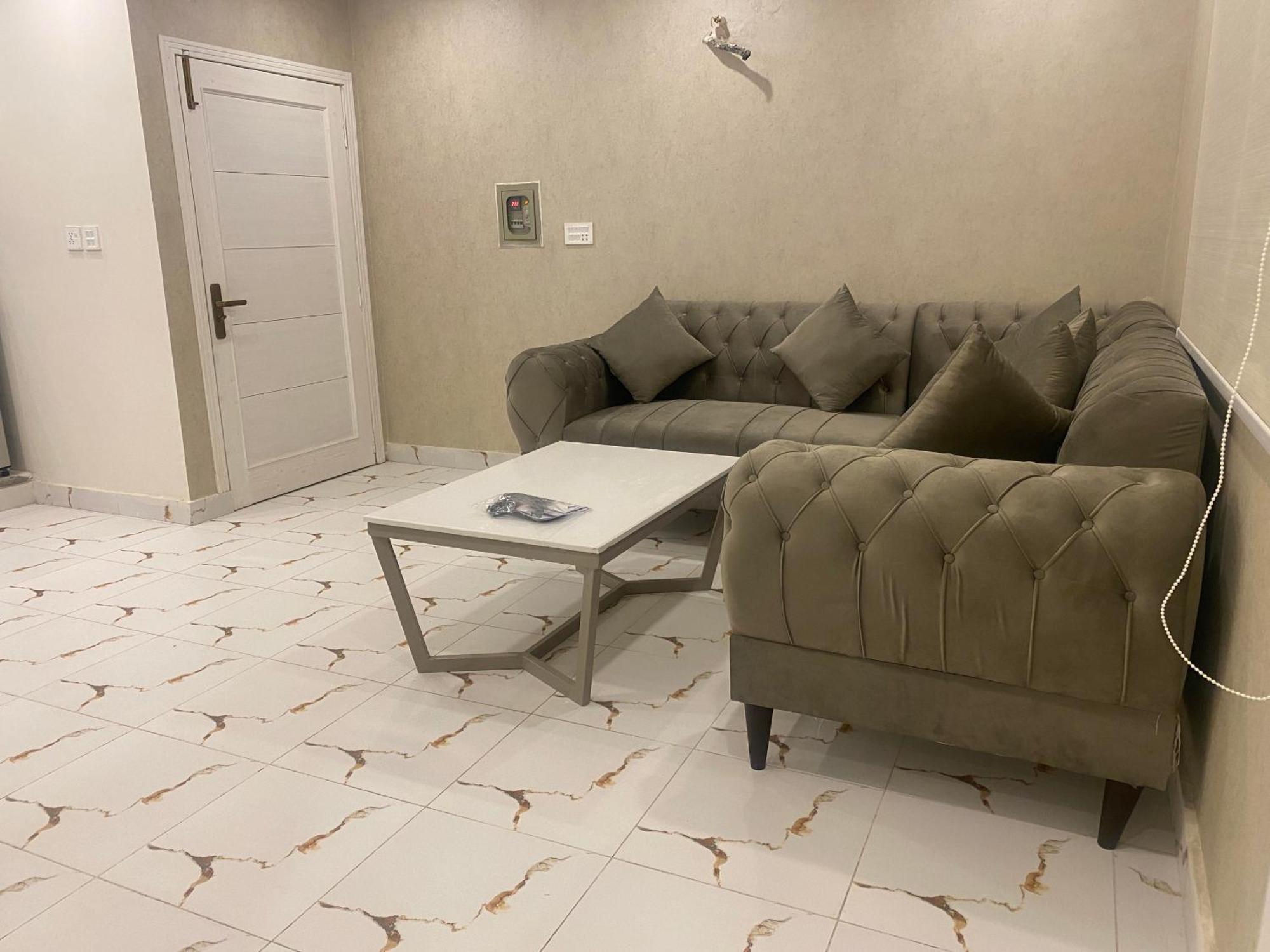 Luxe Suites Bahria Town 라호르 외부 사진